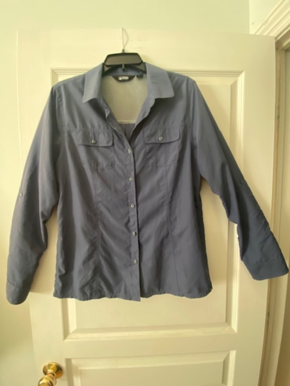 Eastern Mountain Sports purple button down outdoors top size Large